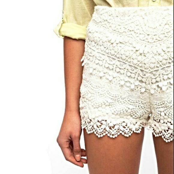 White Crochet Shorts White Crochet Shorts